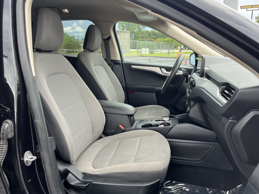 2020 Ford Escape Image 30