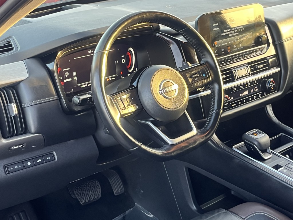2022 Nissan Pathfinder Image 12