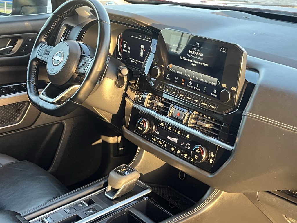2022 Nissan Pathfinder Image 13