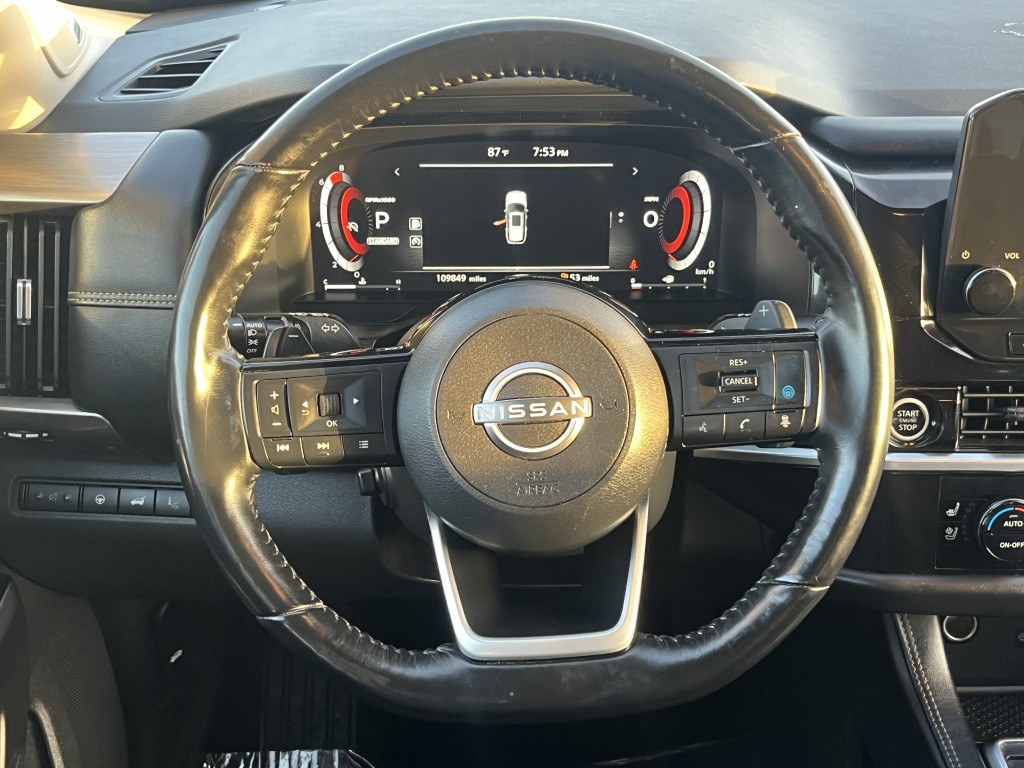 2022 Nissan Pathfinder Image 15
