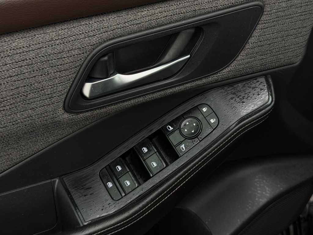 2023 Nissan Rogue Image 13