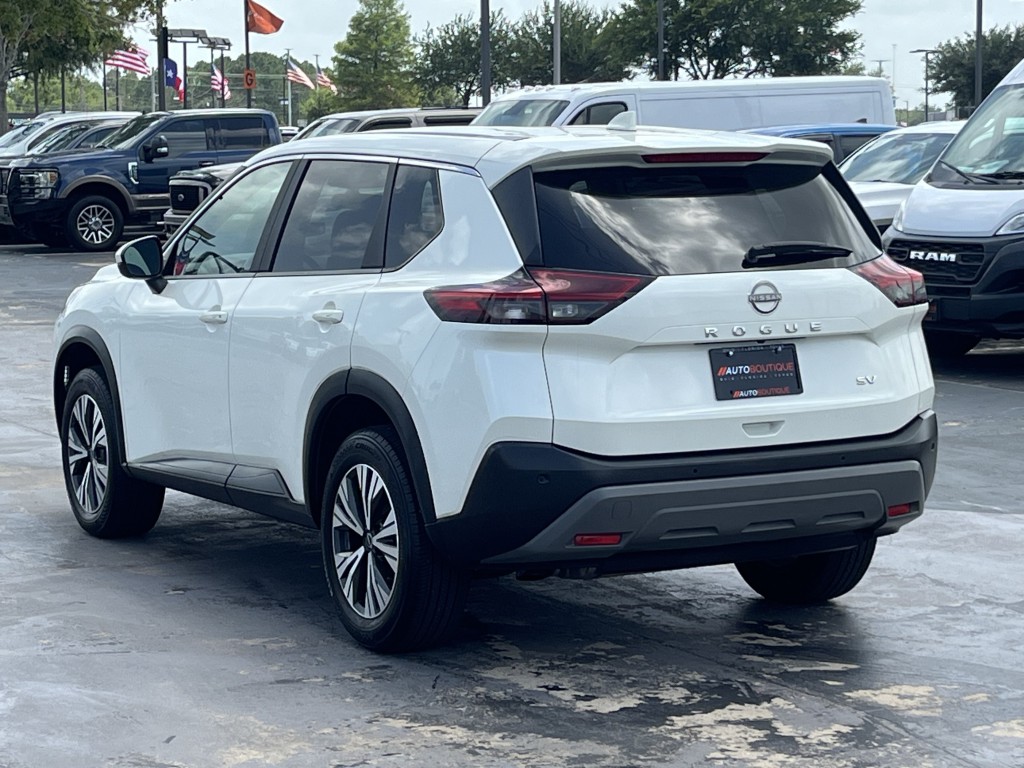 2022 Nissan Rogue Image 10