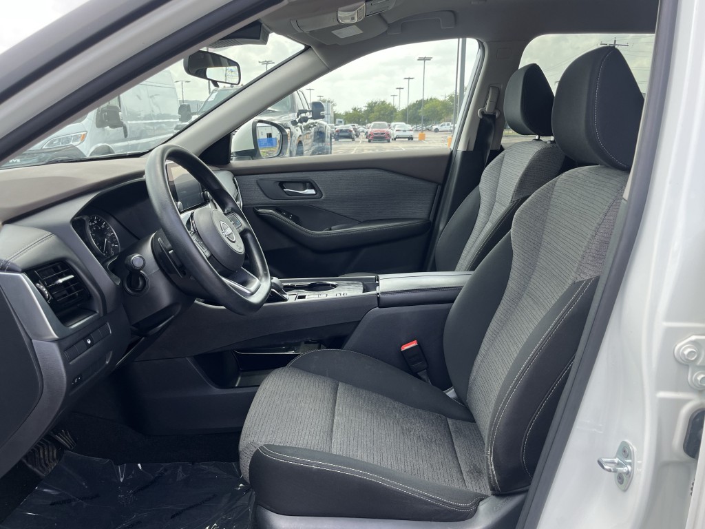 2022 Nissan Rogue Image 30