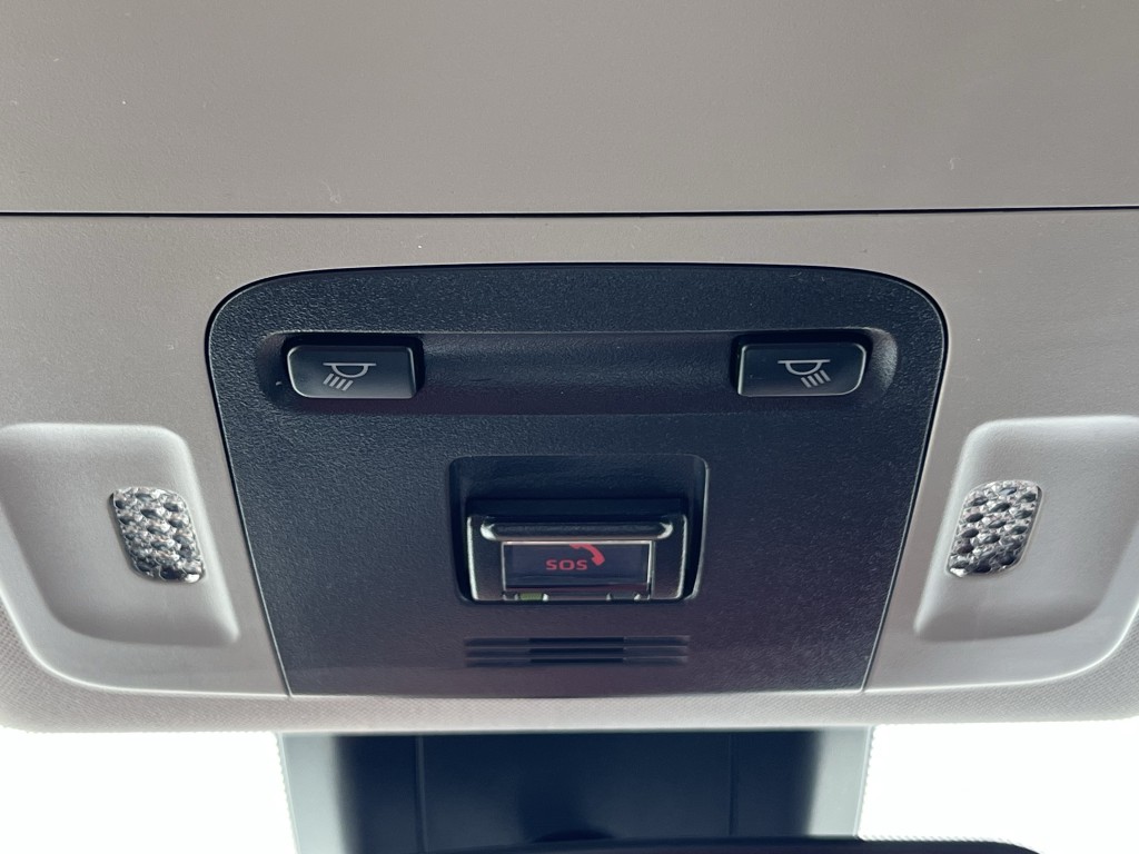 2022 Toyota Camry Image 24
