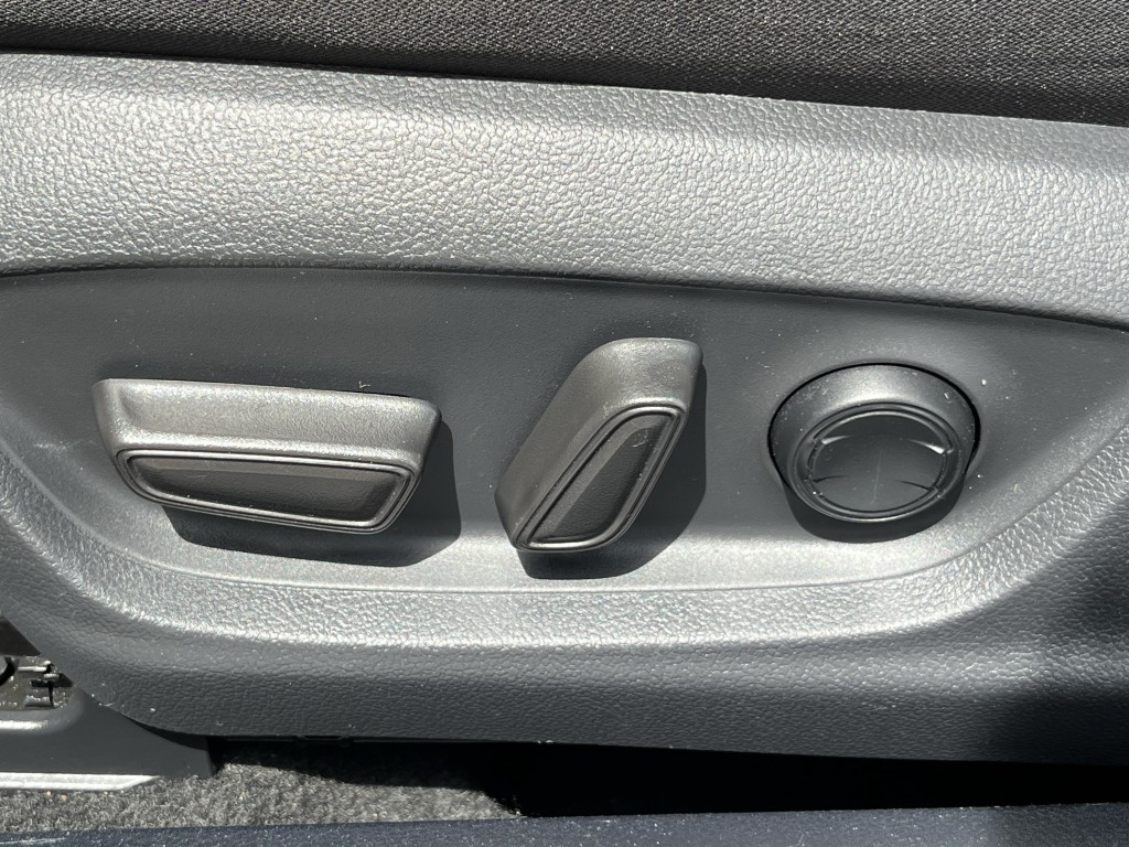 2022 Toyota Camry Image 27