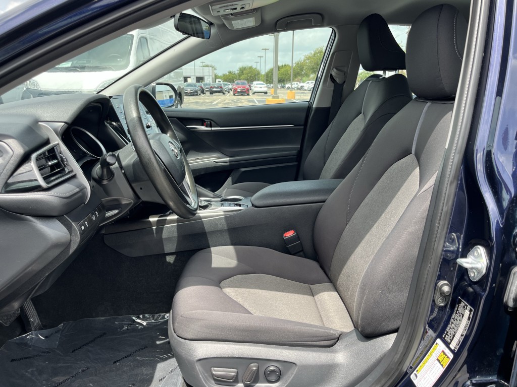 2022 Toyota Camry Image 28