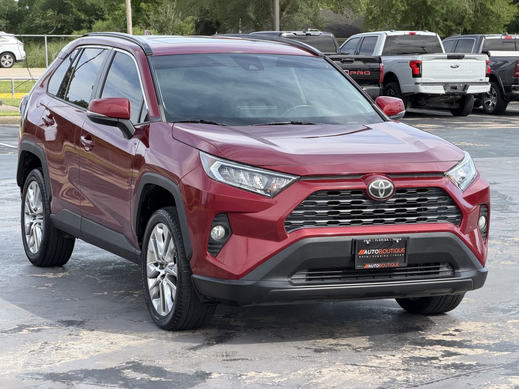 2019 Toyota Rav4 Image 3