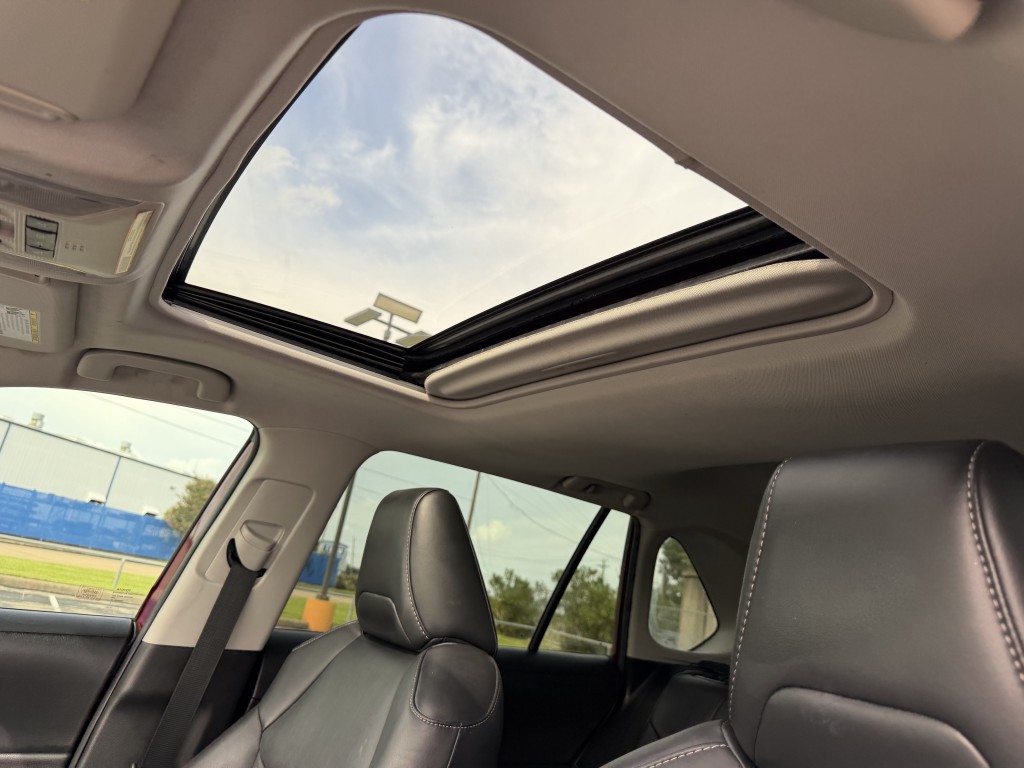 2019 Toyota Rav4 Image 12