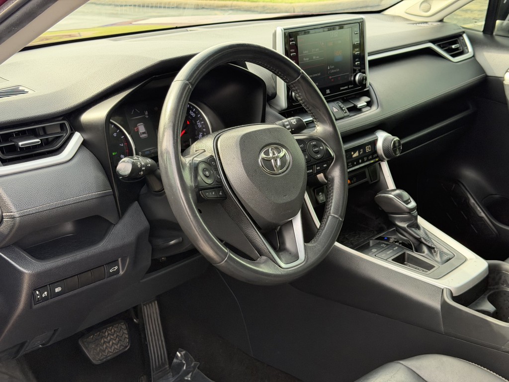 2019 Toyota Rav4 Image 13