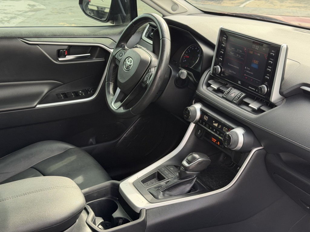 2019 Toyota Rav4 Image 14