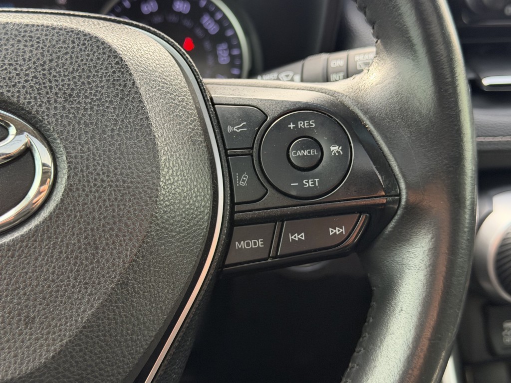 2019 Toyota Rav4 Image 18