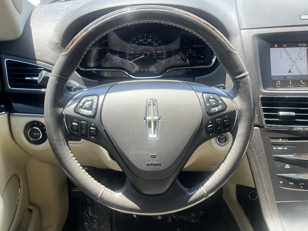 2018 Lincoln MKT Image 20