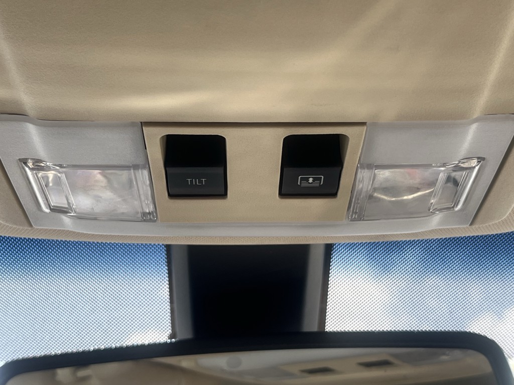 2018 Lincoln MKT Image 25