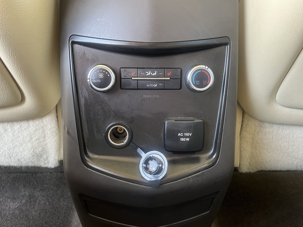 2018 Lincoln MKT Image 29