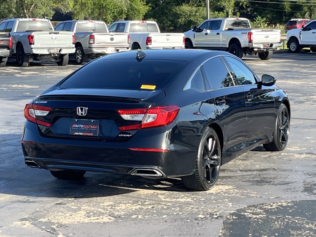 2022 Honda Accord Image 11