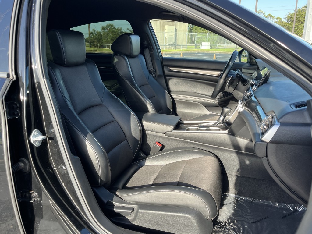 2022 Honda Accord Image 27