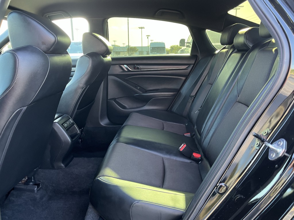 2022 Honda Accord Image 28