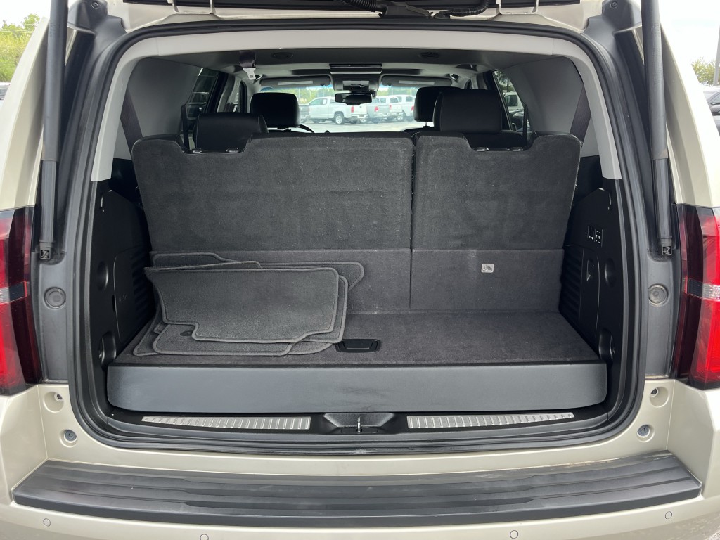 2017 Chevrolet Tahoe Image 16