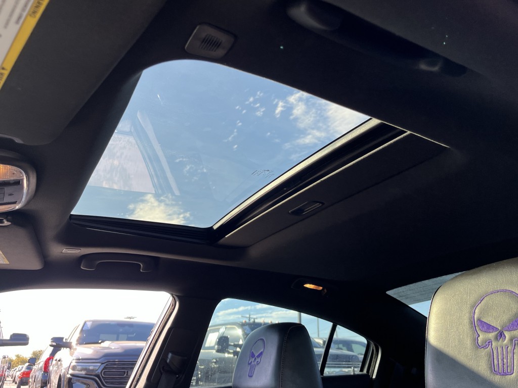 2018 Dodge Charger Image 10