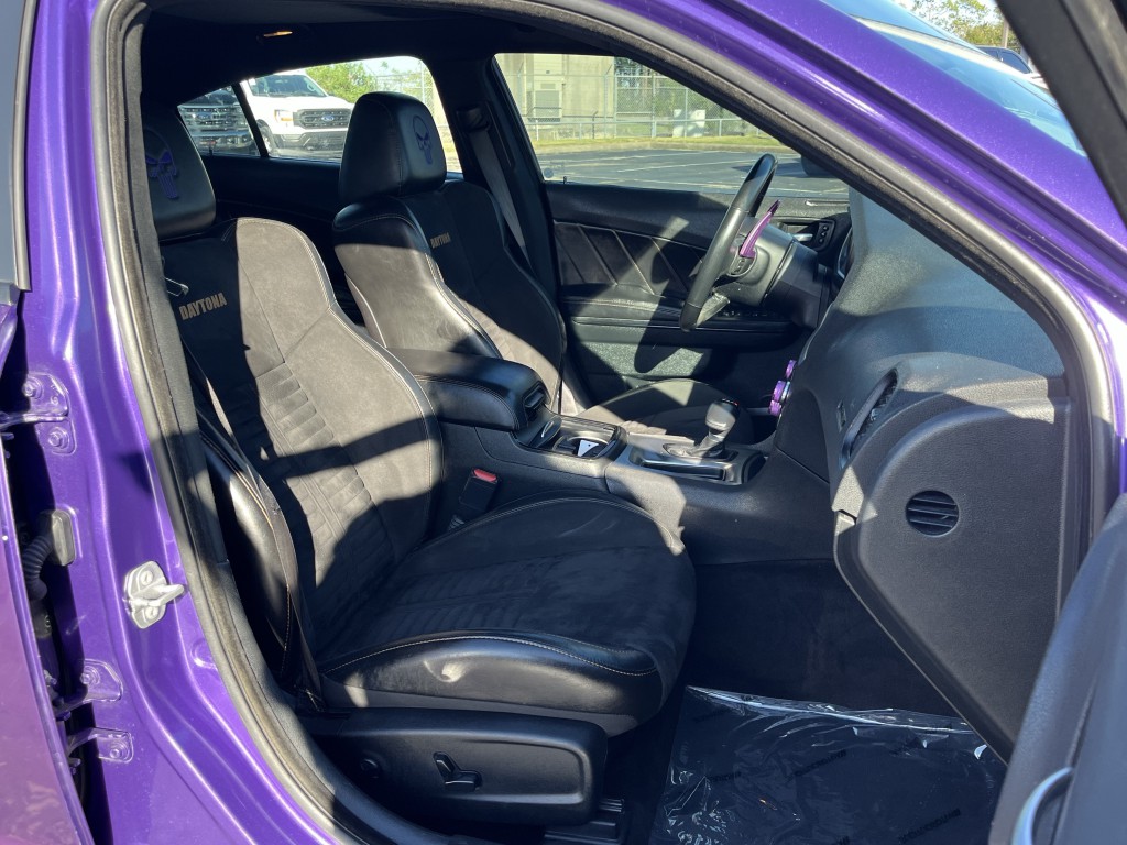 2018 Dodge Charger Image 32
