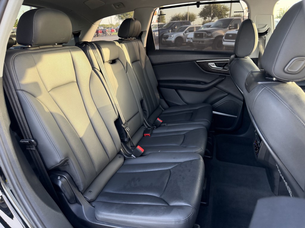 2023 Audi Q7 Image 24