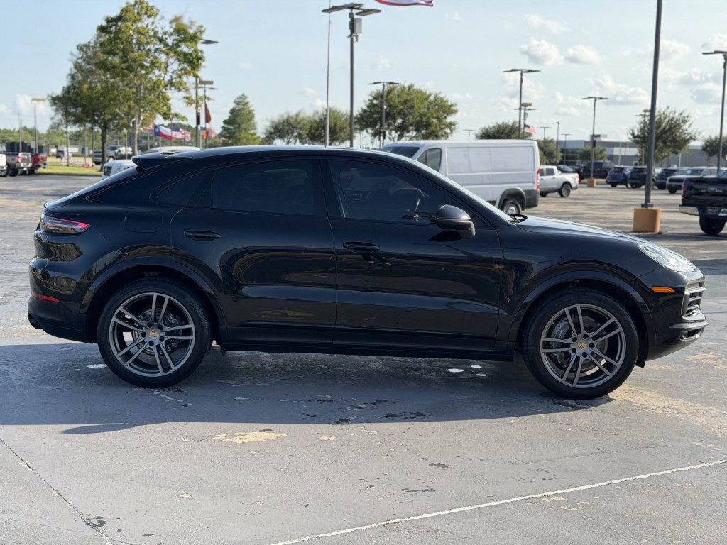 2023 Porsche Cayenne Image 15