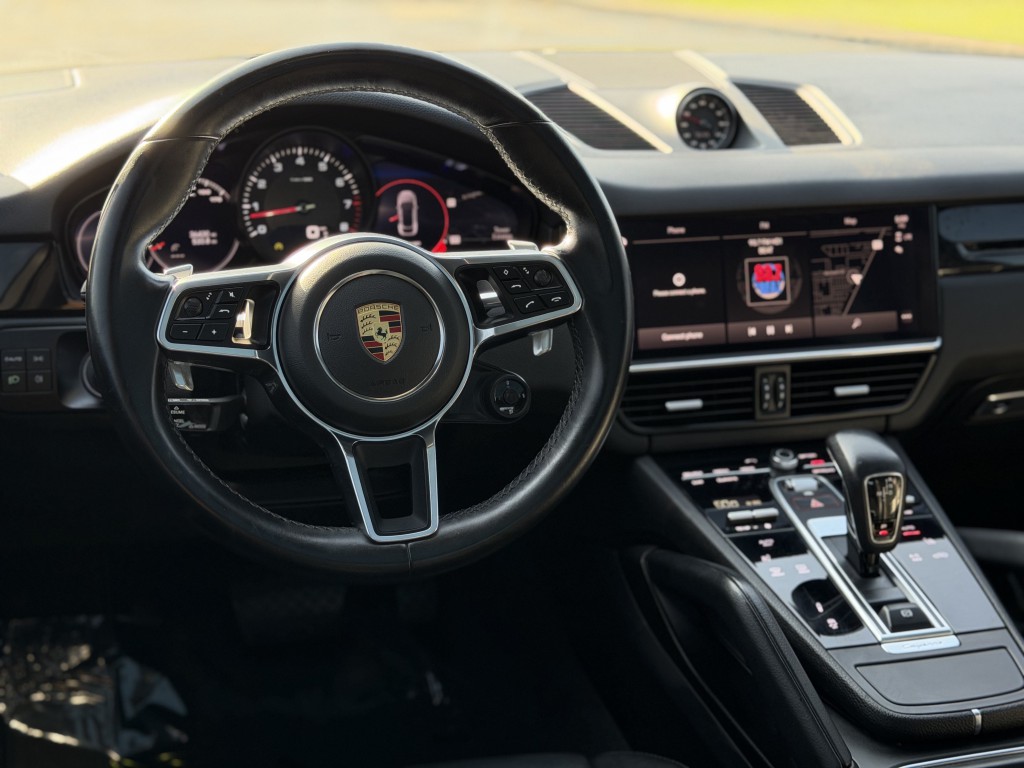 2023 Porsche Cayenne Image 20