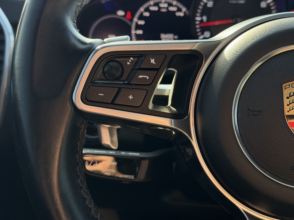 2023 Porsche Cayenne Image 23
