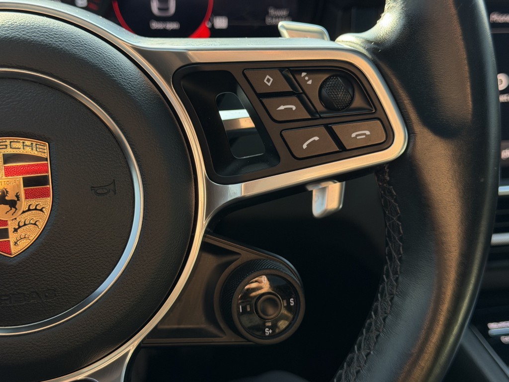 2023 Porsche Cayenne Image 24