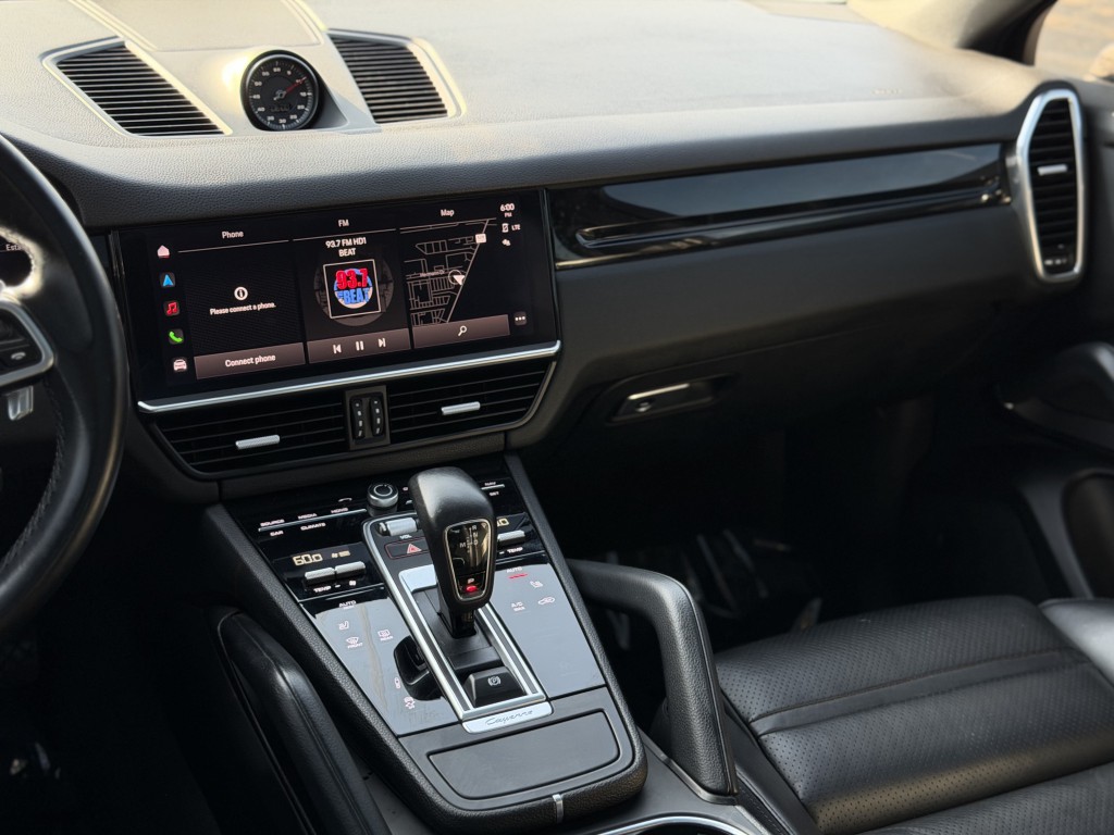 2023 Porsche Cayenne Image 27