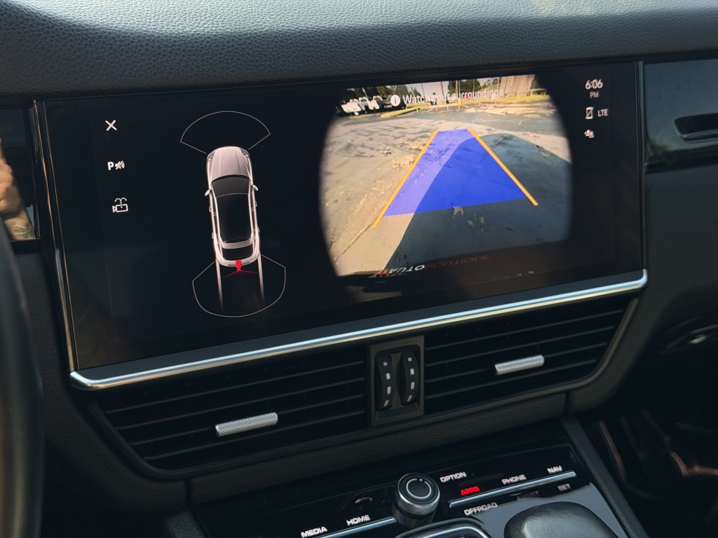 2023 Porsche Cayenne Image 30