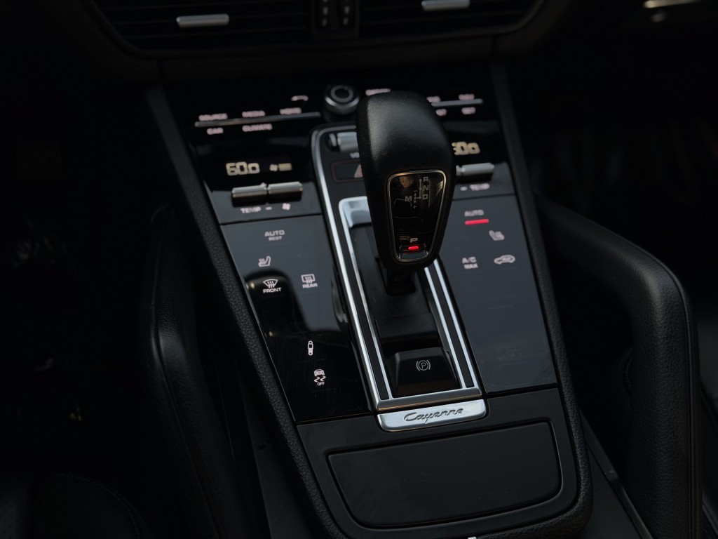 2023 Porsche Cayenne Image 33