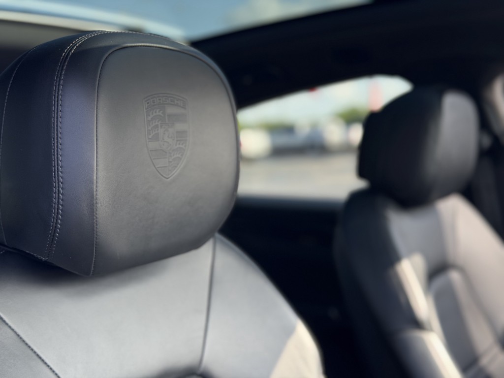 2023 Porsche Cayenne Image 40