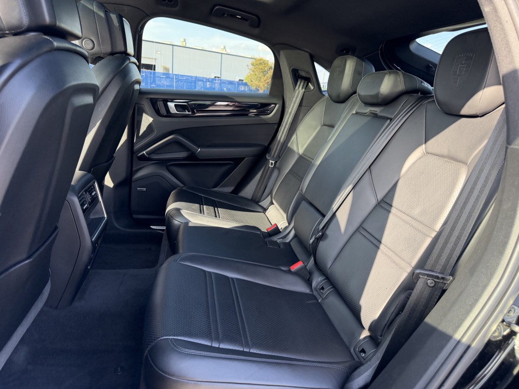 2023 Porsche Cayenne Image 41
