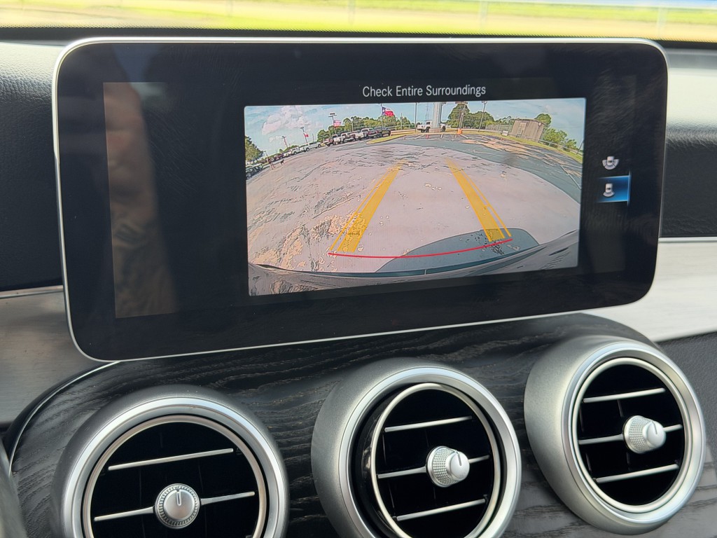 2020 Mercedes-Benz GLC-Class Image 22