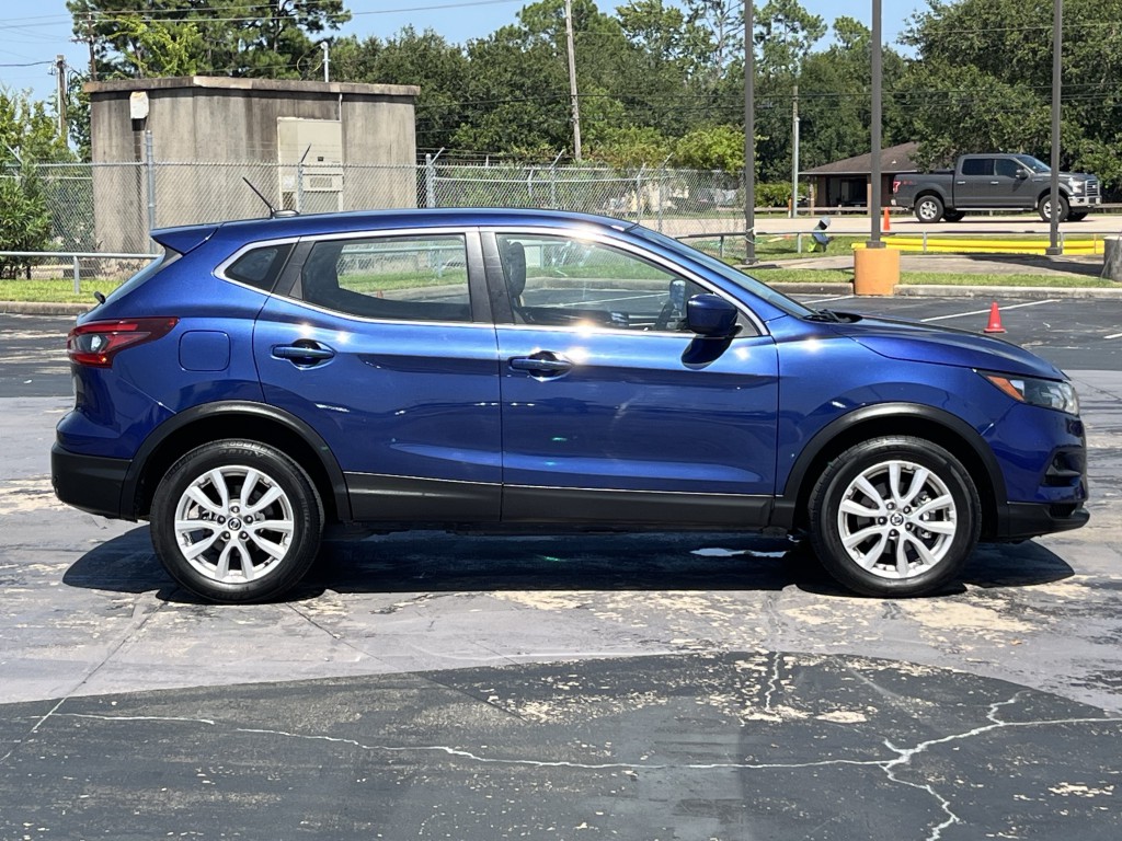 2021 Nissan Rogue Image 10
