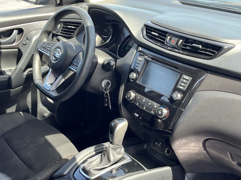 2021 Nissan Rogue Image 15