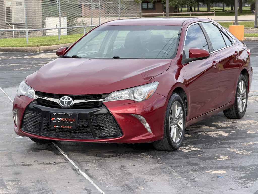 2017 Toyota Camry Image 5