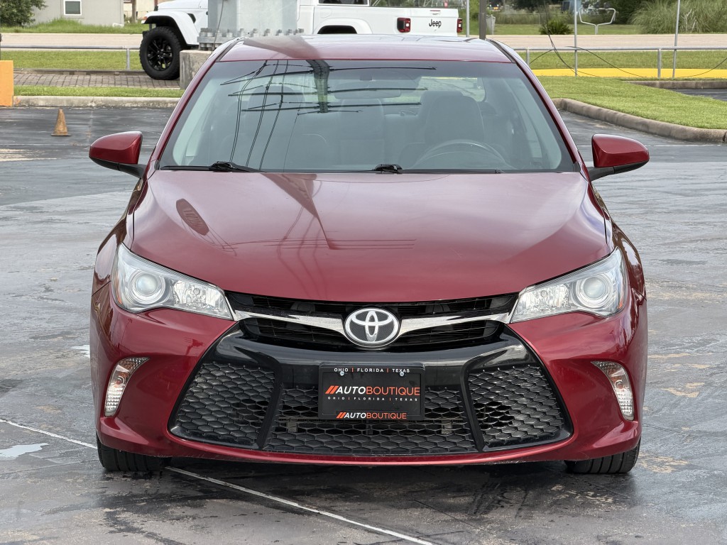 2017 Toyota Camry Image 7