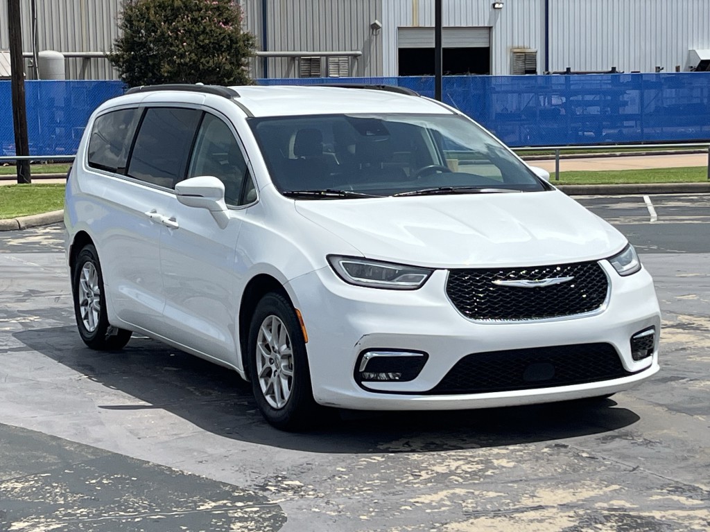 2022 Chrysler Pacifica Image 5