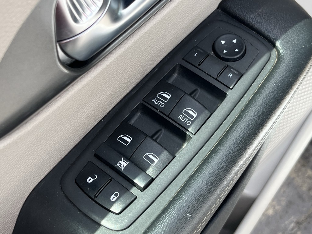 2022 Chrysler Pacifica Image 26
