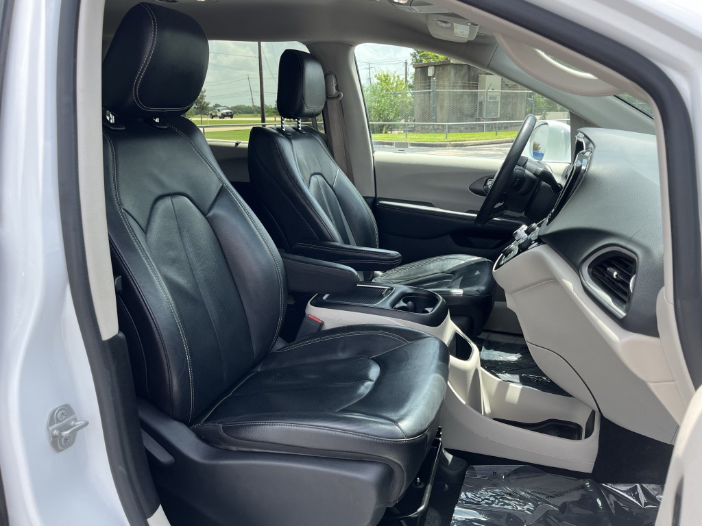2022 Chrysler Pacifica Image 31