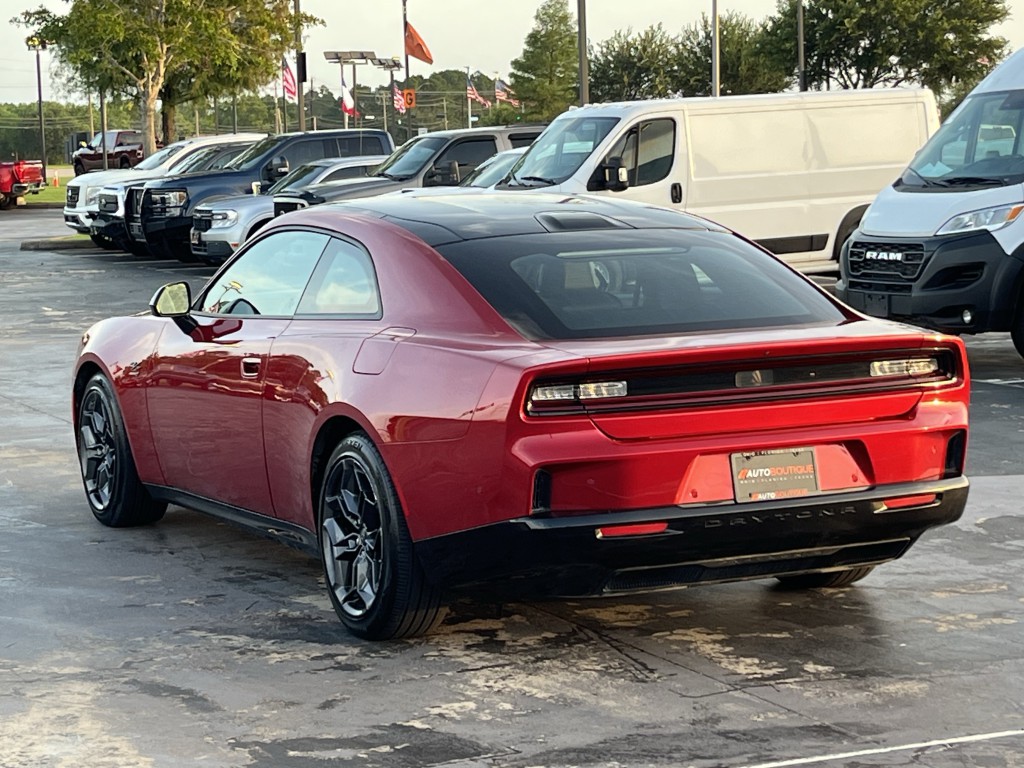 2025 Dodge Charger Image 8