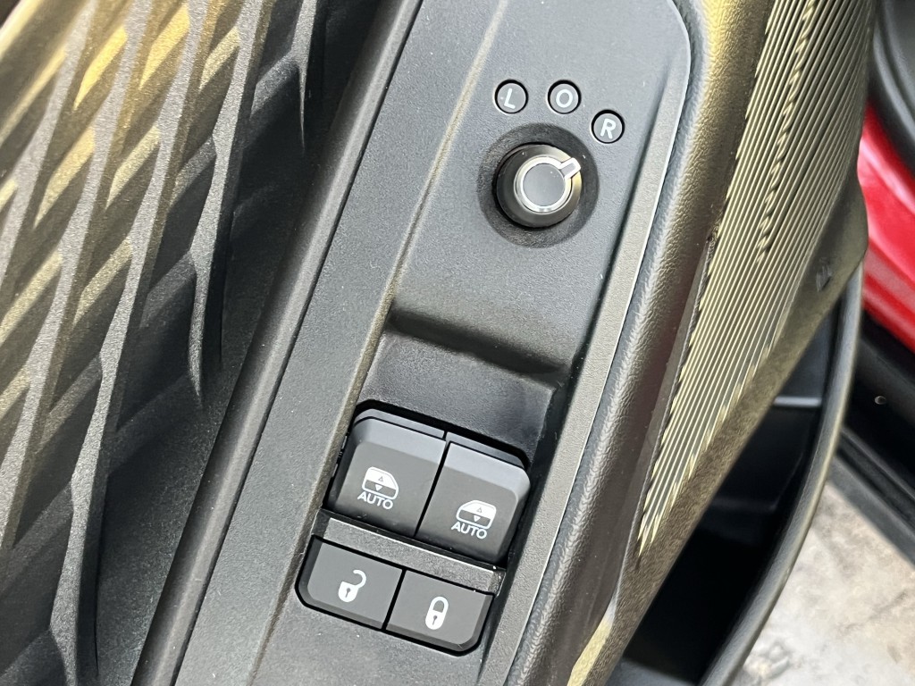 2025 Dodge Charger Image 25