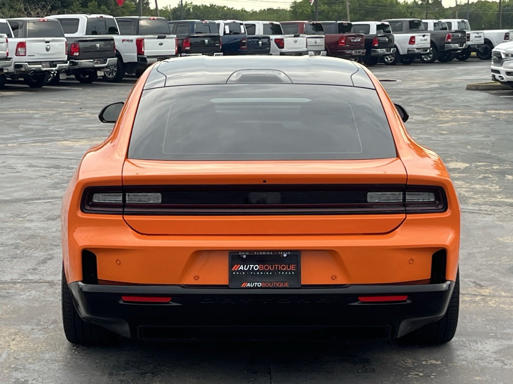 2025 Dodge Charger Image 11