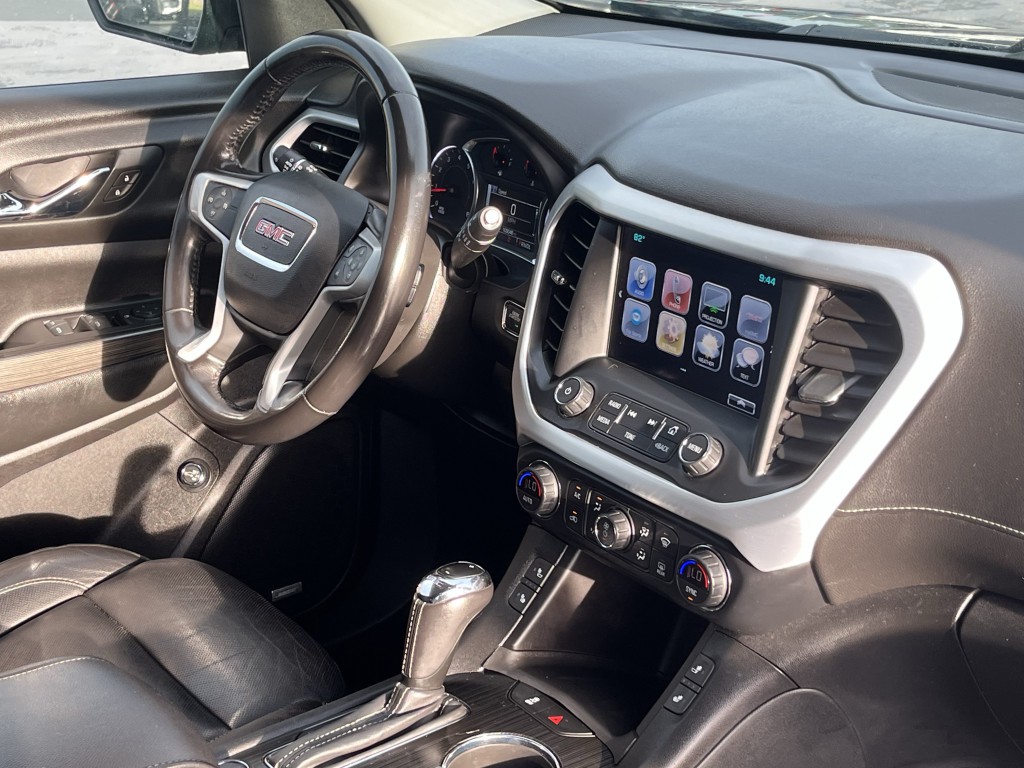 2019 GMC Acadia Image 18