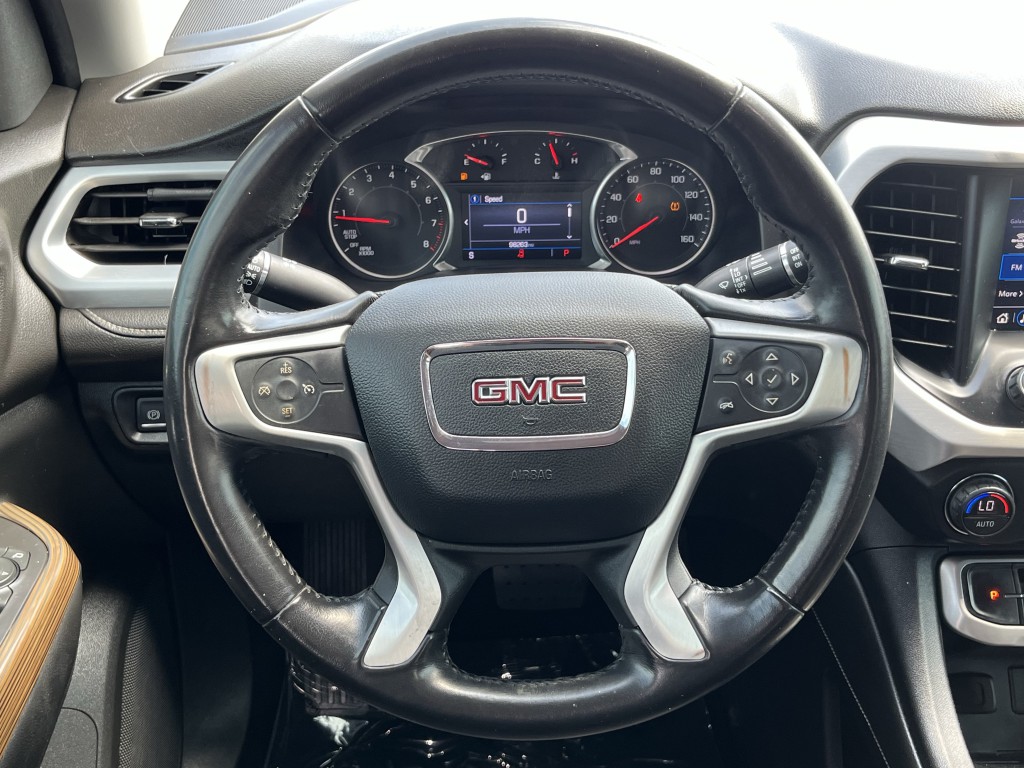 2020 GMC Acadia Image 18