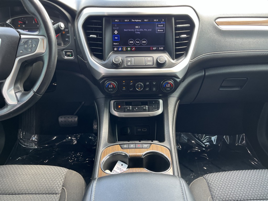 2020 GMC Acadia Image 25