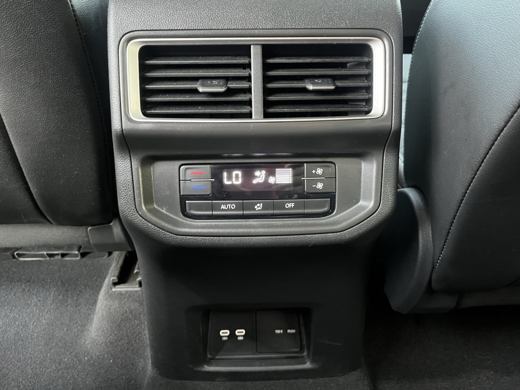 2024 Volkswagen Atlas Image 30