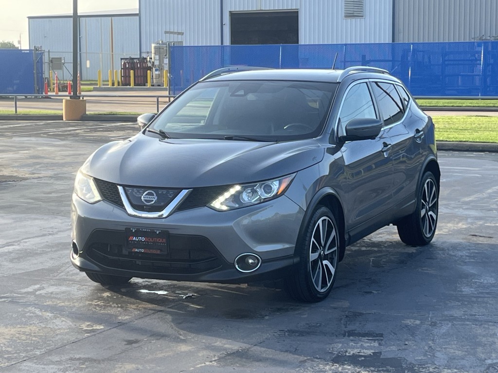 2017 Nissan Rogue Image 3